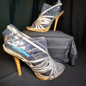 Exchange by Charles David Silver "Swirl" Stiletto w/ Cork Heel Sz.10